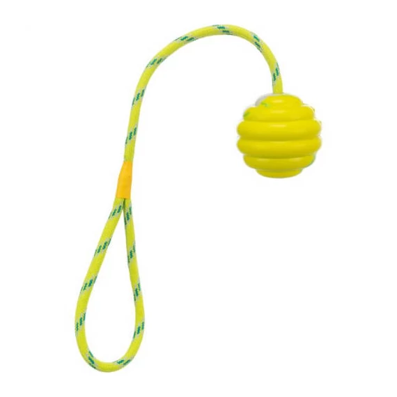 Trixie Wavy Ball on a Rope - natúr gumi játék (húzó) kutyák részére (Ø6x30cm)