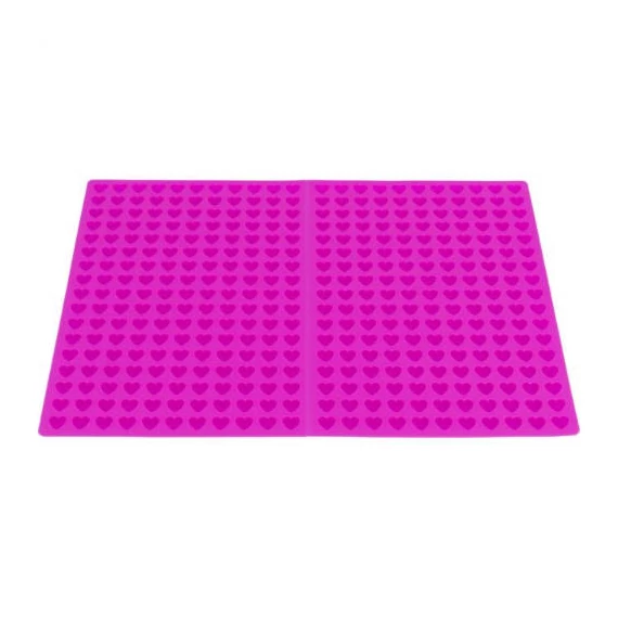 Trixie Baking Mat - sütőforma (szív forma,szilikon) snackek készítéséhez (38x28cm)