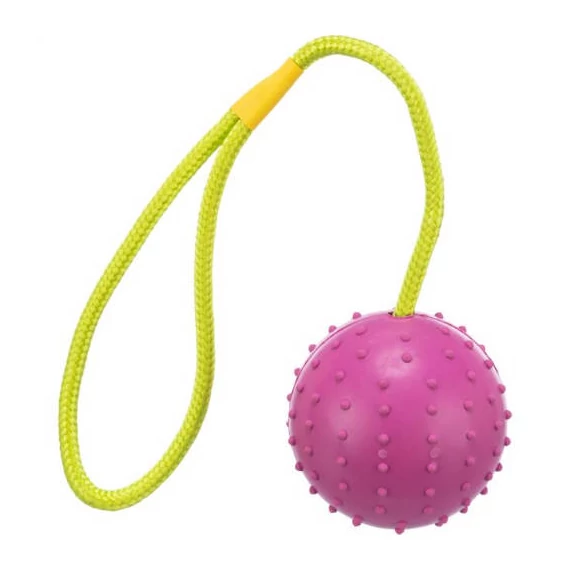 Trixie Ball on a Rope - natúr gumi játék (labda kötéllel) kutyák részére (Ø7/30cm)