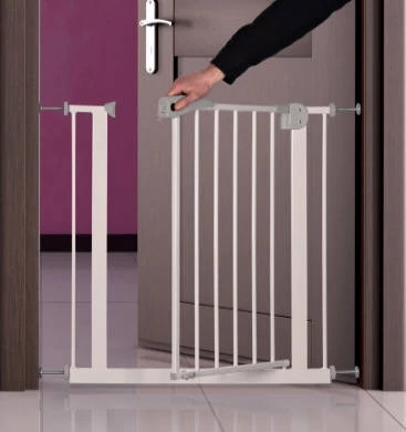 Trixie Dog Barrier - biztonsági kutyarács (fehér) 75–85×76cm