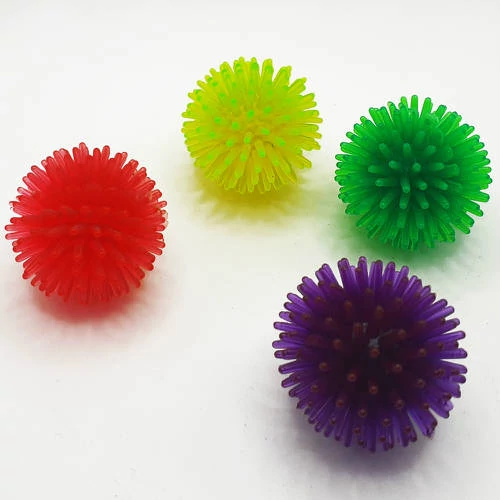 Comfy Bowly Molly - játék (tüskés labda) macskák részére (Ø3,5cm)
