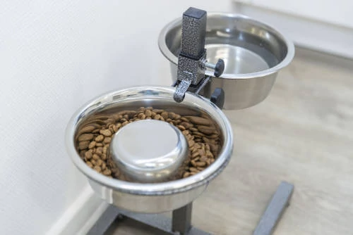 Trixie Slow Feeding Stainless Steel Bowl - evéslassító tál (fém, szilikon bevonattal) kutyák részére (Ø21cm/1,1l)